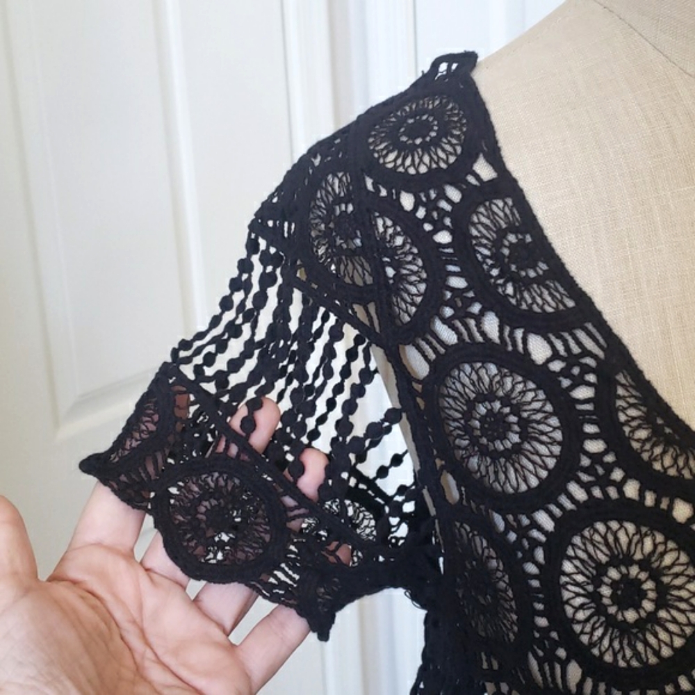 Anthropologie DULCIE Boho Sheer Crochet Top Black Cotton Fringe Hem Short Sleeve - Picture 9 of 16